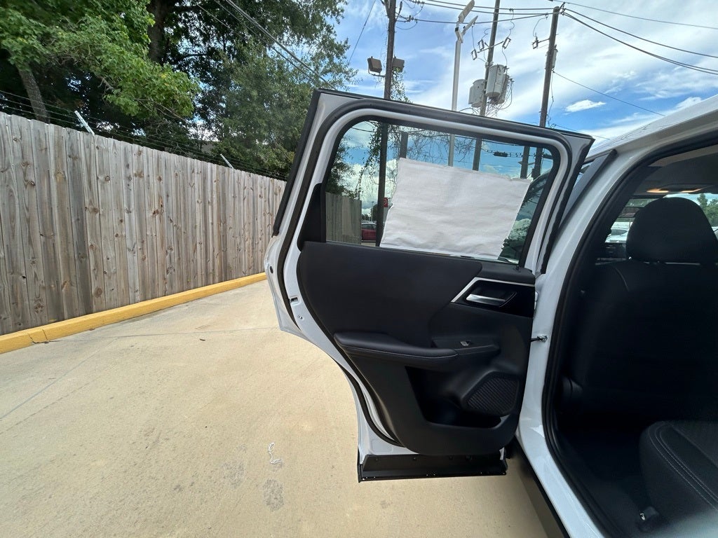 2024 Mitsubishi Outlander PHEV ES