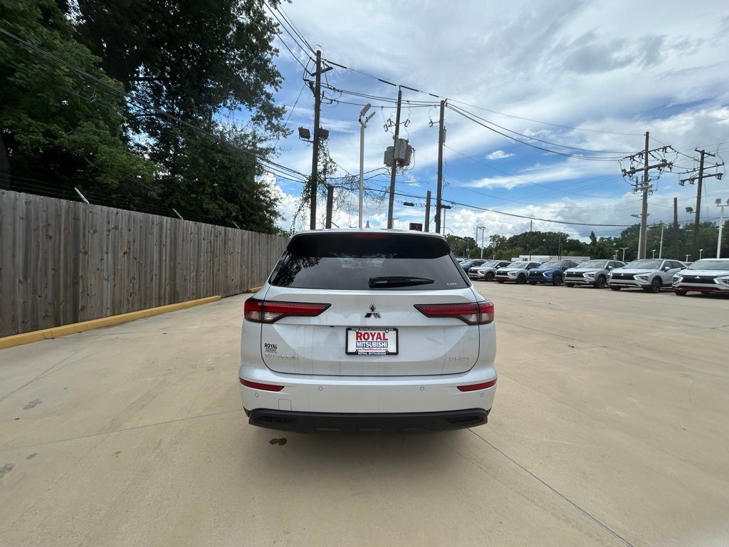 2024 Mitsubishi Outlander PHEV ES