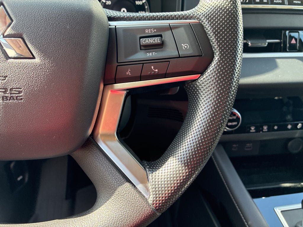 2024 Mitsubishi Outlander PHEV ES