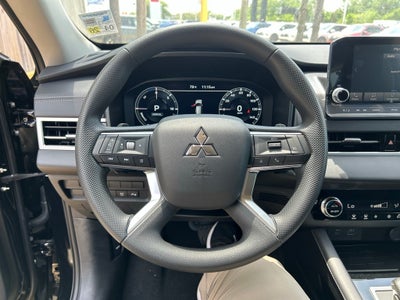 2025 Mitsubishi Outlander PHEV ES