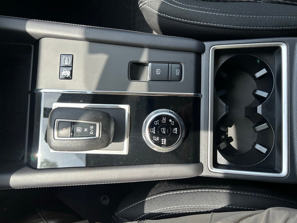 2025 Mitsubishi Outlander PHEV ES