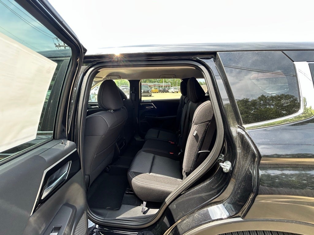 2025 Mitsubishi Outlander PHEV ES