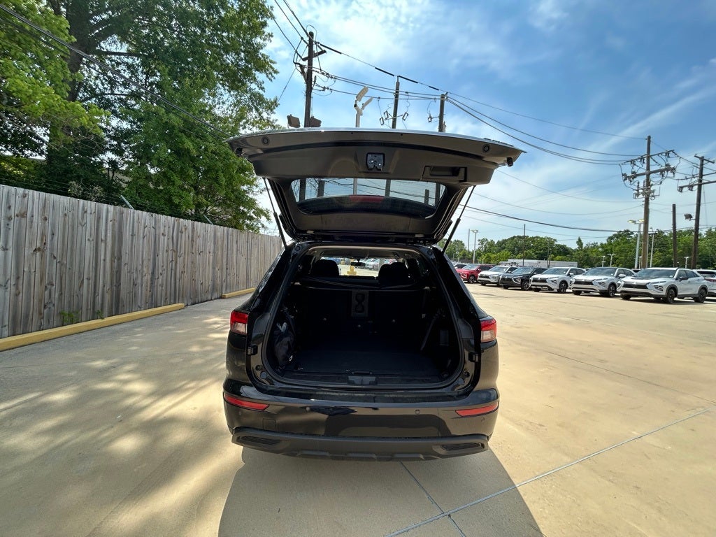 2025 Mitsubishi Outlander PHEV ES