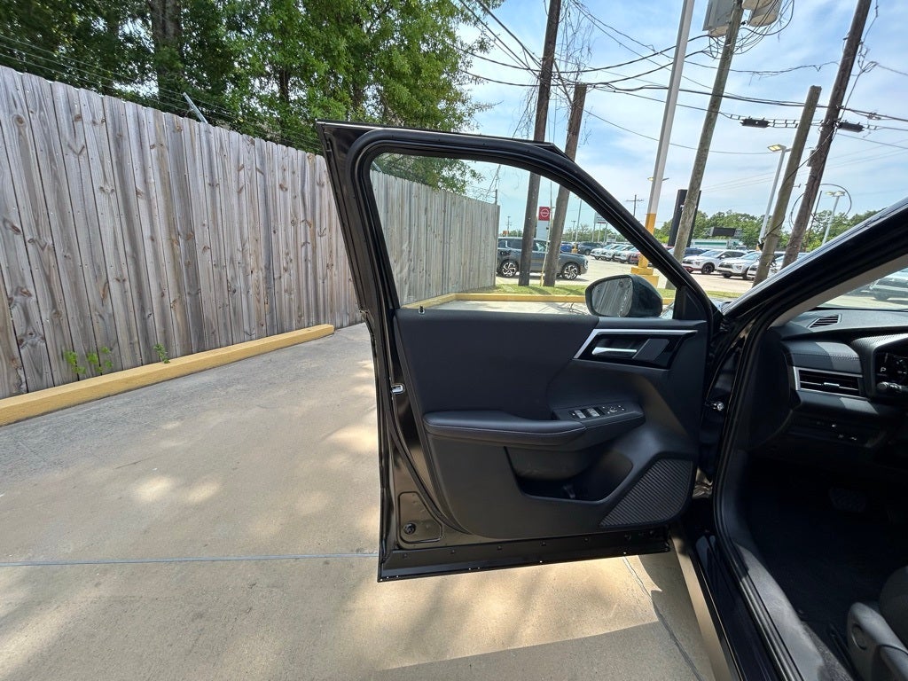 2025 Mitsubishi Outlander PHEV ES