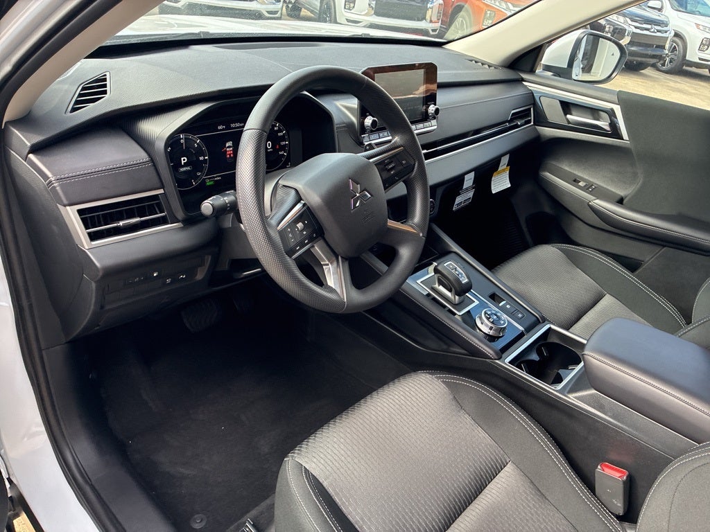 2024 Mitsubishi Outlander PHEV ES