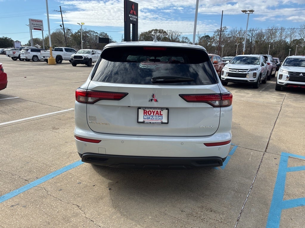 2024 Mitsubishi Outlander PHEV ES