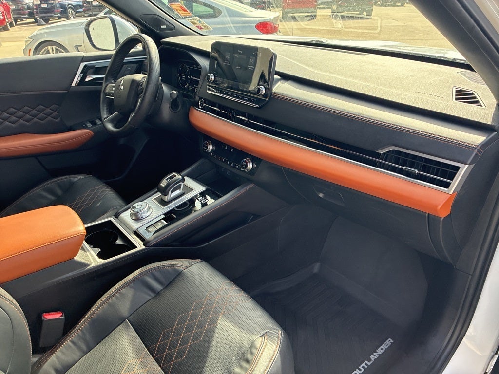 2023 Mitsubishi Outlander PHEV SEL