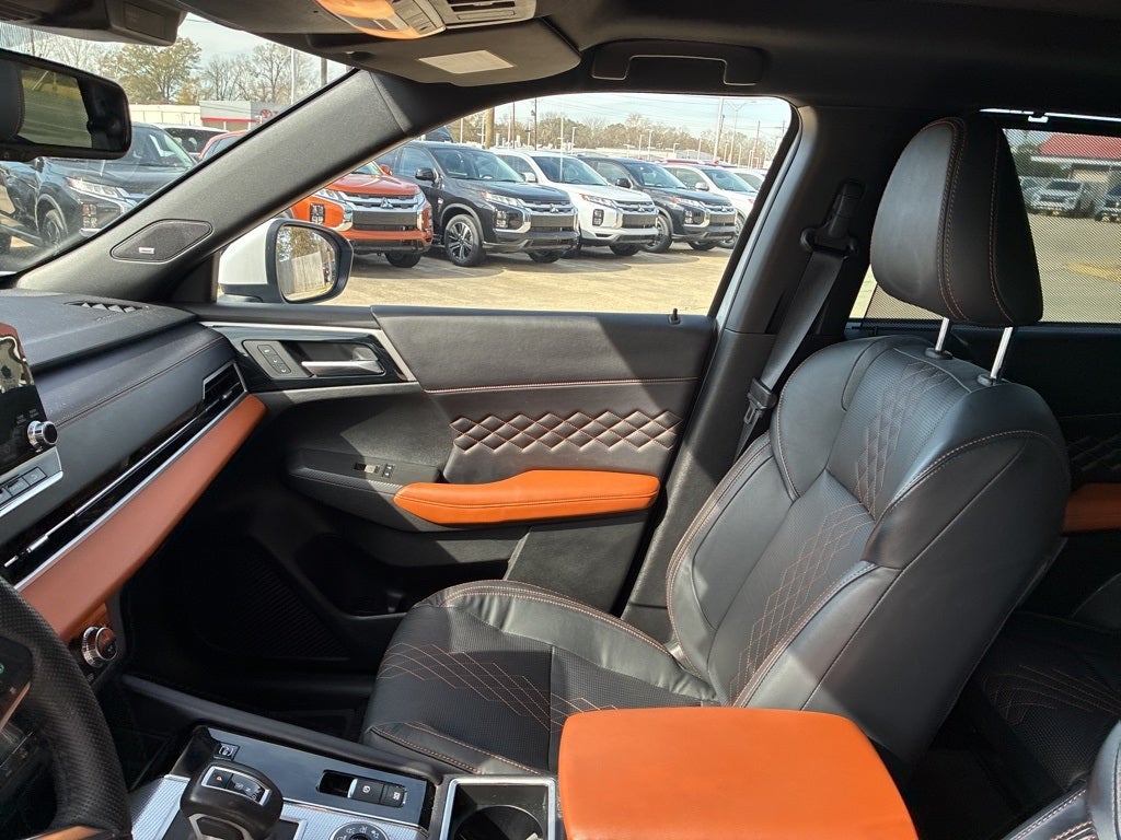 2023 Mitsubishi Outlander PHEV SEL