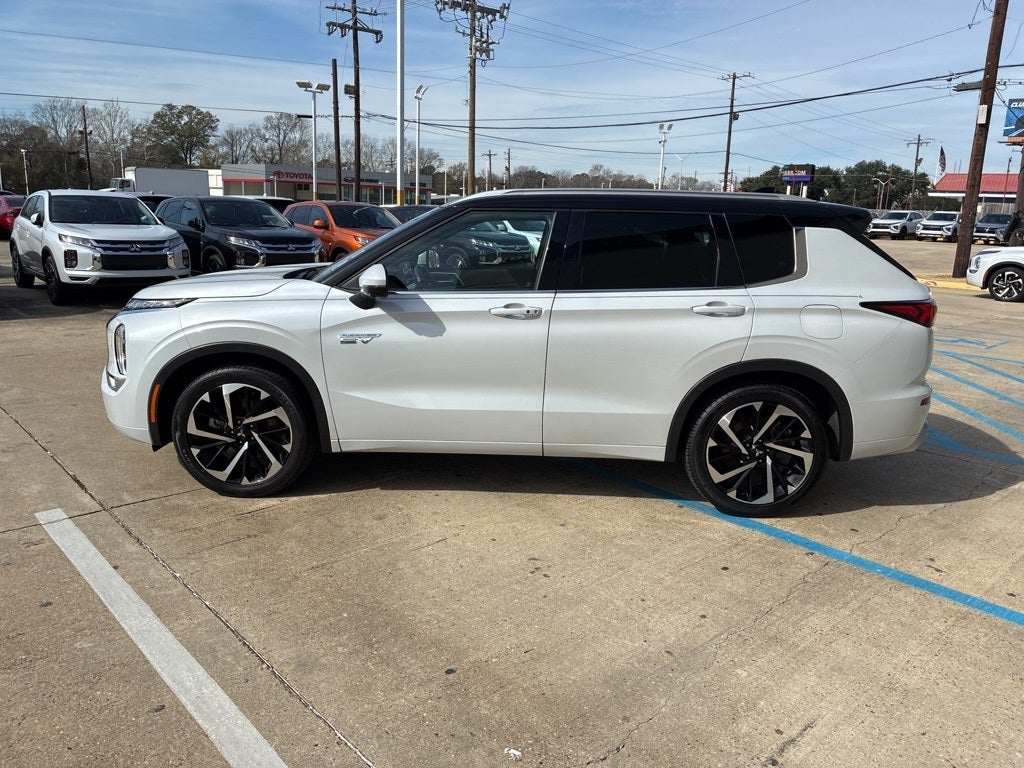 2023 Mitsubishi Outlander PHEV SEL