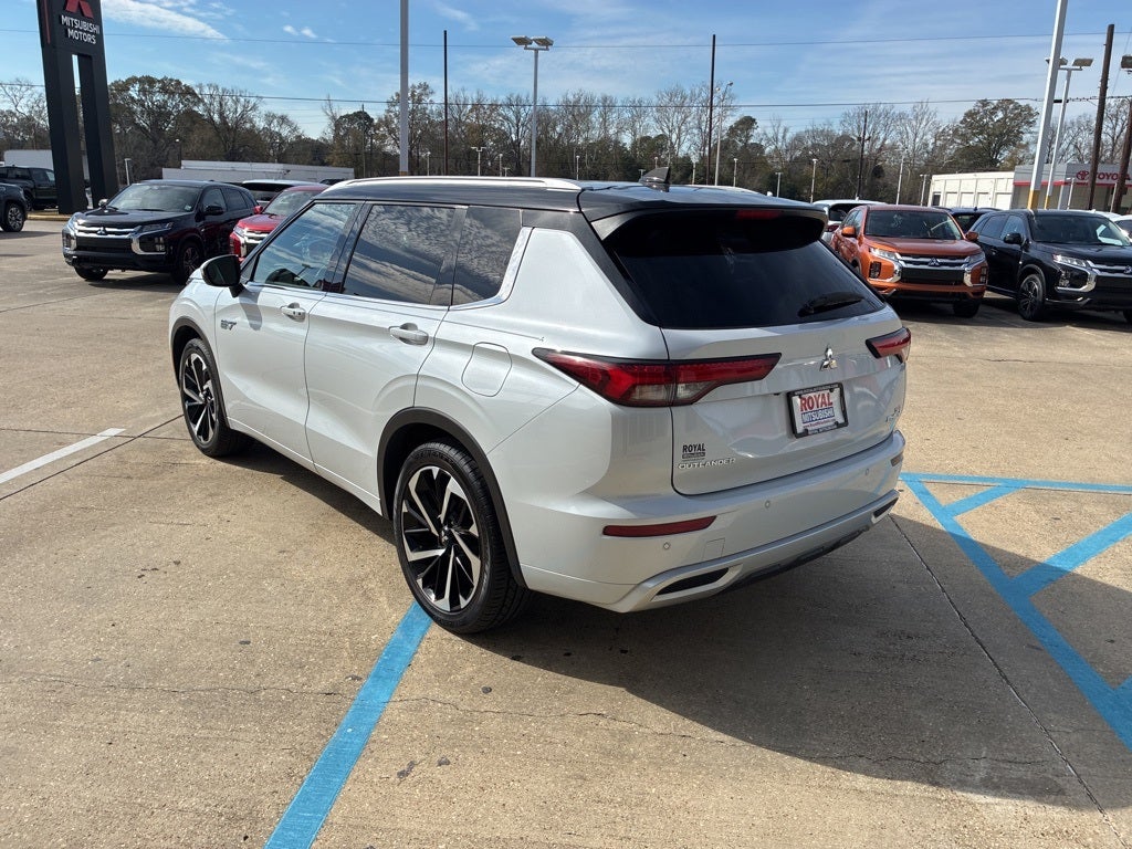 2023 Mitsubishi Outlander PHEV SEL