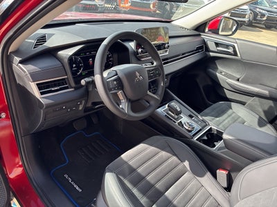 2025 Mitsubishi Outlander PHEV SE