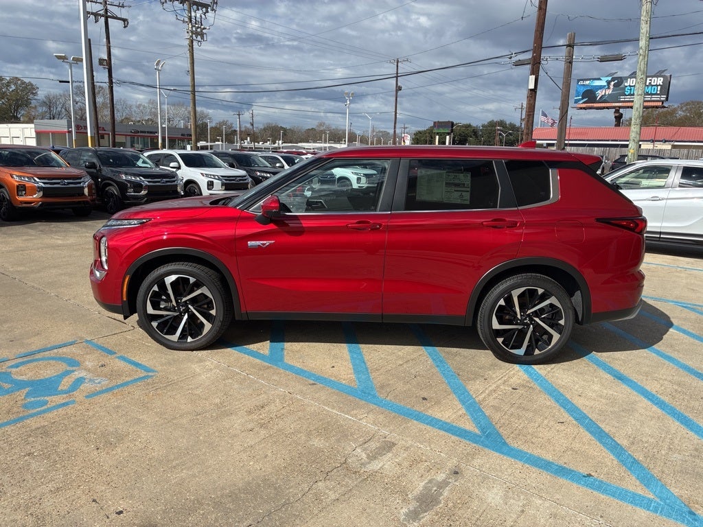2025 Mitsubishi Outlander PHEV SE