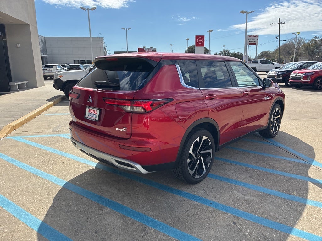 2025 Mitsubishi Outlander PHEV SE