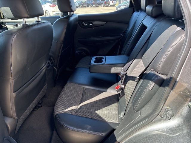 2022 Nissan Rogue Sport SV