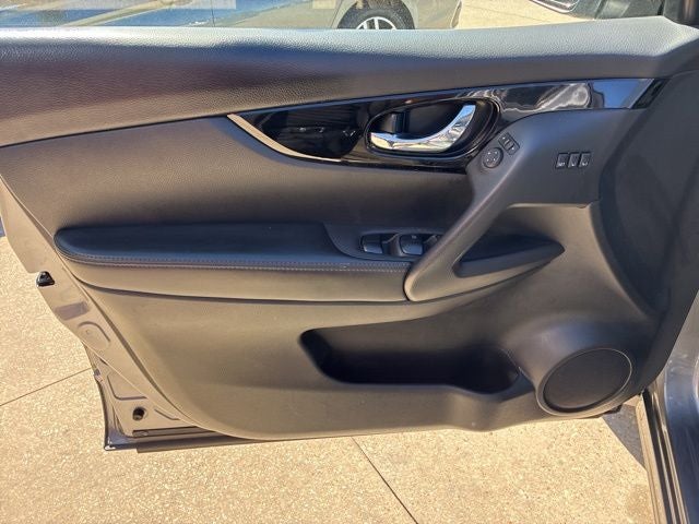 2022 Nissan Rogue Sport SV