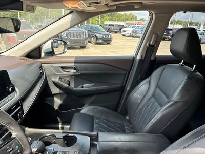2022 Nissan Rogue Platinum